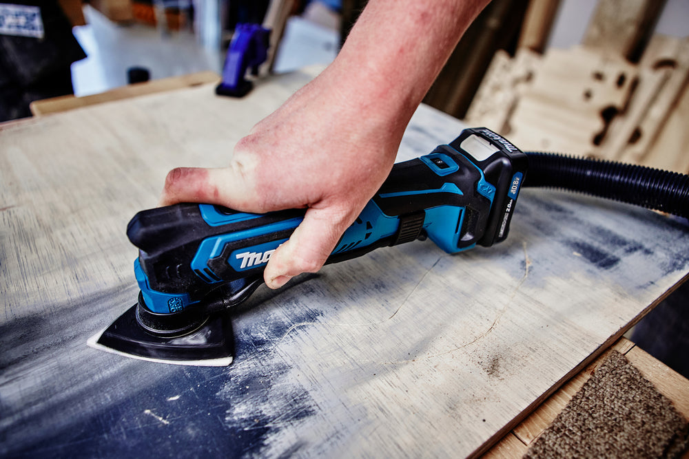 Makita TM30D 10.8V CXT Cordless Multi-Tool – Compact Oscillating Cutter (Body Only / Kit Options)